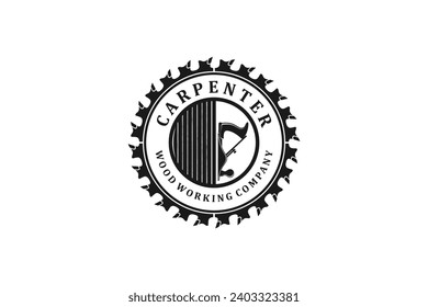 Forma de sierra circular carpintero con el logotipo de la herramienta de plano de madera diseño estilo de insignia vintage.