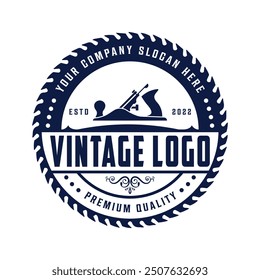 Insignia de carpintería Plantilla de diseño de logotipo vintage retro de trabajo de madera. Insignia del carpintero, concepto de las sierras de acero del martillo, logotipo del emblema del hacha, logotipo, etiqueta, insignia, camisetas y otro diseño.