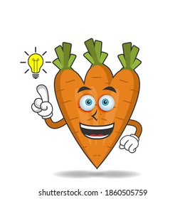 El personaje de la mascota Carrot con una expresión recibe una idea. ilustración vectorial