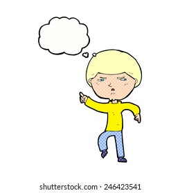 caricatura de un hombre fastidiado con burbuja de pensamiento