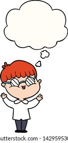 niño de caricatura con anteojos con burbuja de pensamiento