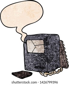 cartoon broken old computer with speech bubble in retro texture style