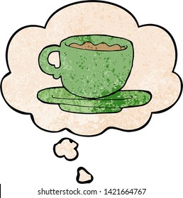 Cartoon-Tasse Tee mit Gedankenblase in Grunge-Textur-Stil
