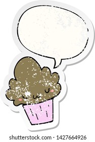 bolinho de desenho animado com rosto com bolha de fala afligido velho adesivo