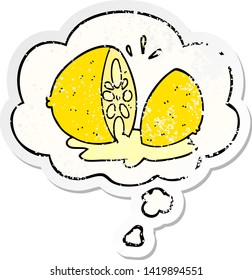 caricatura cortó limón con burbuja de pensamiento como pegatina gastada angustiada