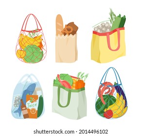 Öko-Wiederverwendbare Cartoon-, Papier- oder Plastiktüten mit gesunden frischen Waren einzeln auf Weiß. Einkaufstaschen mit Obst, Gemüse aus Lebensmittelgeschäft, lokalem Markt oder Supermarkt, Vektorgrafik-Set.