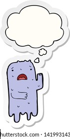 fantasma de dibujos animados con burbuja de pensamiento como pegatina impresa