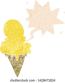 helado de dibujos animados con burbuja de habla en un estilo retro angustiado con textura estrafalaria