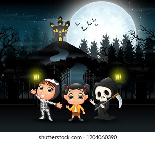 Cartoon of kids wearing halloween costume with a background of full moon