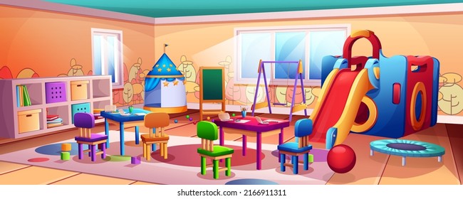 Cartoon Kindergarten oder Vorschulunterricht Inneres. Leere Kinderzimmer mit Schieber, Schaukel, Trampolin und Spielplatz. Kinderspielzimmer mit Spielzeug, Tischen und Stühlen, Malbrett und Bleistifte zum Zeichnen.