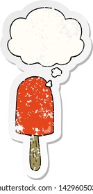 Cartoon-Lollipop mit Gedankenblase als bedrückter abgenutzter Aufkleber