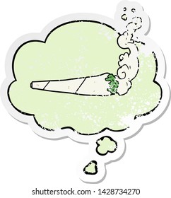 Cartoon-Marihuana-Gelenk mit Gedankenblase als bedrückter abgenutzter Aufkleber