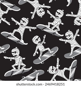 Cartoon-Mumie Skateboarding nahtlose Muster. Halloween-Vektorillustration.