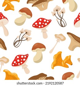 Cartoon mushrooms. Poisonous and edible mushroom, chanterelle, cep, amanita isolated vector illustration seamles pattern. Forest wild mushrooms types. Organic porcini, poisonous fungus concept