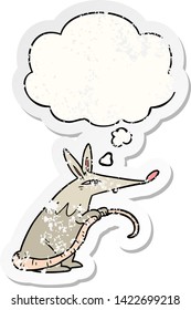 rata de caricatura con burbuja de pensamiento como pegatina gastada angustiada