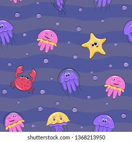 Cartoon nahtlose Muster mit Meereslebewesen. Dunkelblauer, gestreifter Hintergrund mit Quallen, Krabbe, Seestern.
