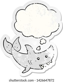 tiburón caricaturista con burbuja de pensamiento como pegatina gastada angustiada