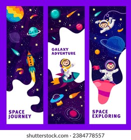 Pancartas de caricatura. Astronautas divertidos y fondo vectorial de galaxia espacial. Cohetes, naves espaciales de OVNI y personajes adorables de la nave espacial, planetas de galaxia de fantasía, cometas, estrellas y asteroides