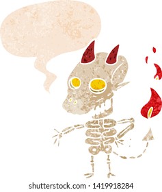 Cartoon-Spooky-Dämon mit Sprachblase in brüchiger Retro-strukturierter Stil