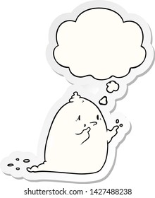 fantasma espeluznante de caricatura con burbuja de pensamiento como pegatina impresa