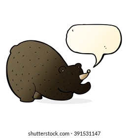caricatura que estira al oso negro con burbuja de habla