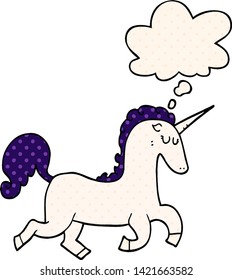 caricatura unicornio con burbuja de pensamiento en el estilo de las historietas