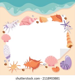 Ein Cartoon, Vektorgrafik von Muscheln und Papier auf Strandhintergrund.