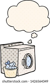 Cartoon-Waschmaschine mit Denkblase im Comicstil