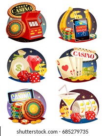 Casino decorative compositions isometric design elements with slot machine playing cards roulette and chips  isolated vector illustration 