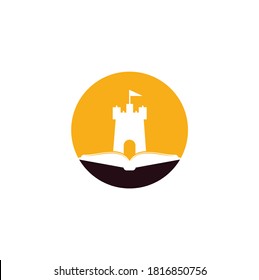 Vector de diseño de plantillas de logotipos de libro de castillo. Combinación del logotipo del castillo y del libro. Torre y símbolo de mercado o icono.