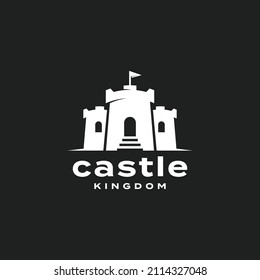 Castle kingdom negative space logo design Premium