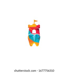Plantilla de logotipo de diente de castillo. Diseño del logo vectorial del fuerte dentista.