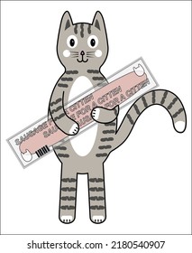 El gato compró una salchicha para el gatito en la tienda. Un gato grisáceo contiene una salchicha en un paquete con código de barras.
