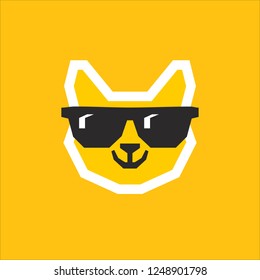 Cat emoticon with sunglasses