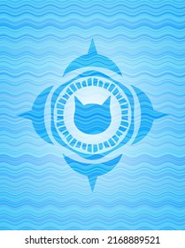 icono de la cara del gato dentro del fondo del emblema de la ola de agua azul claro. 