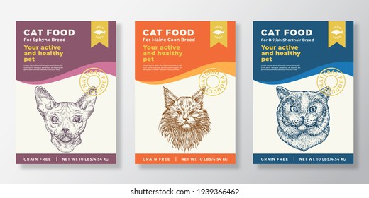 Set mit Etikettenvorlagen für Katzen. Abstrakte Kollektion von Layouts für Vektorverpackungen. Typografie-Banner mit handgezeichnetem Sphynx, British Shorthair und Maine Coon Rassen Sketch-Hintergrund. Einzeln.