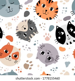 Cats faces seamless pattern, portraits of pets. Cute cartoon illustration for children. For wrapping paper, textile, wallpaper, backgrounds. Flat design. vector clip art isolated on white background.