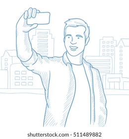 Hombre caucásico haciendo selfie sobre el fondo de la ciudad. Joven tomando foto con el celular. Hombre sonriente mirando el smartphone y tomando selfie. Ilustración de esbozo de vector dibujada a mano sobre fondo blanco.
