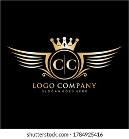 Letra CC inicial con plantilla de logotipo de ala real.