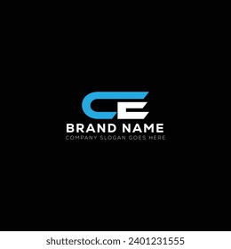CE White Letter Logos Design mit schwarzem Hintergrund. C E
