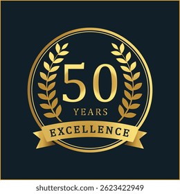 Comemore 50 anos de excelência com este distintivo de aniversário de ouro premium. Com uma textura de folha de ouro rica e coroas de louro elegantes, este distintivo vetorial é perfeito para comemorar o ac corporativo