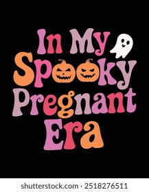 Comemore a temporada de Halloween com este adorável design de camiseta "In My Spooky Pregnant Era". Perfeito para gestantes, este design apresenta uma mistura divertida de elementos assustadores e fofos, combinando o j