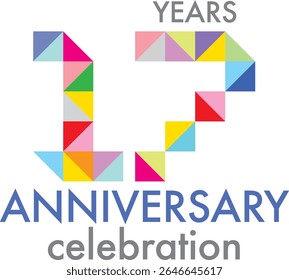Celebrando o aniversário número 17. O número é formado pela junção de triângulo multicolorido para formar o número 17 em um fundo branco com a palavra ANIVERSÁRIO DE ANOS celebração.