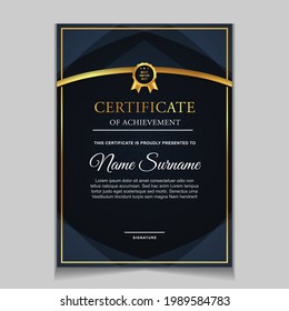Leistungszertifikat Grenzdesign-Vorlagen mit Elementen aus Luxus-Gold-Abzeichen und modernen Linienmustern. Vektorgrafik-Drucklayout kann für Auszeichnung, Wertschätzung, Bildung