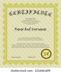 Plantilla de certificado de progreso.  Patrón de dinero.  Con un fondo lineal complejo.  Detallado.  Color amarillo.