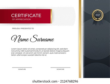 Plantilla de certificado de apreciación, dorado y color rojo. Certificado moderno limpio con insignia de oro. Elegante diseño de plantilla de certificado en color rojo, negro y dorado