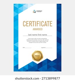 Diseño del certificado y del diploma, fondo geométrico creativo del triángulo, estilo plano