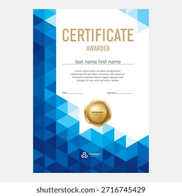 Certificado e diploma de design, fundo triângulo geométrico criativo, estilo plano