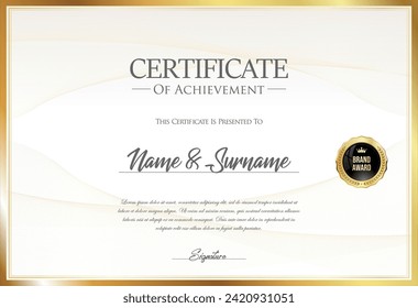 Certificado con sello dorado y borde de diseño colorido 