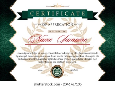 El certificado tiene un estilo oficial, solemne y elegante con una corona laurel del ganador y un adorno vintage. Una plantilla para un diploma, un certificado de premio, un vale de premio. Ilustración del vector